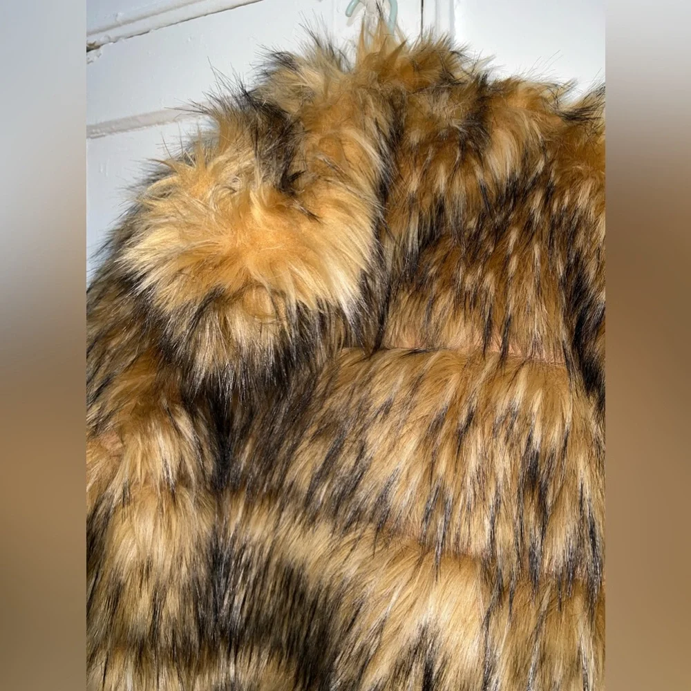 Faux Fur Coat With Hood - Picture 8 of 11